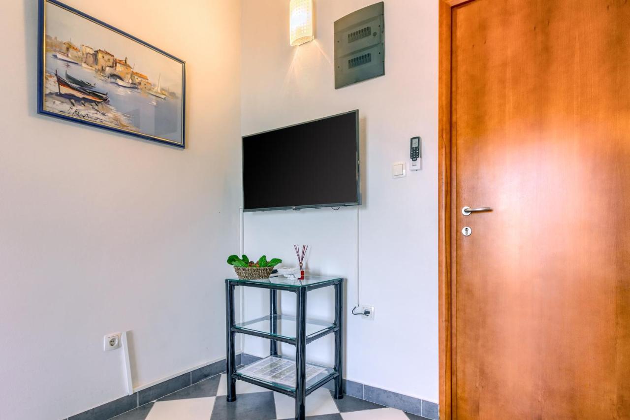 Apartmani Vukicevic Водице Екстериор снимка